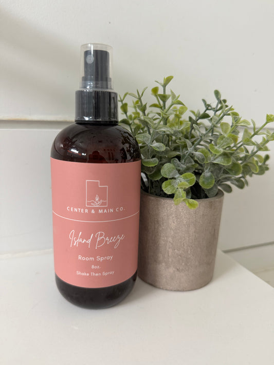 Front View of the island breeze air freshener room spray