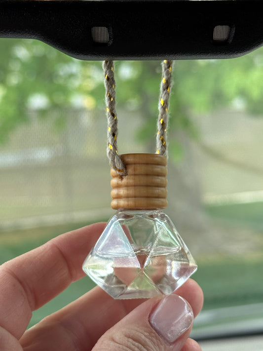 Front view of air freshener car diffuser in use. 